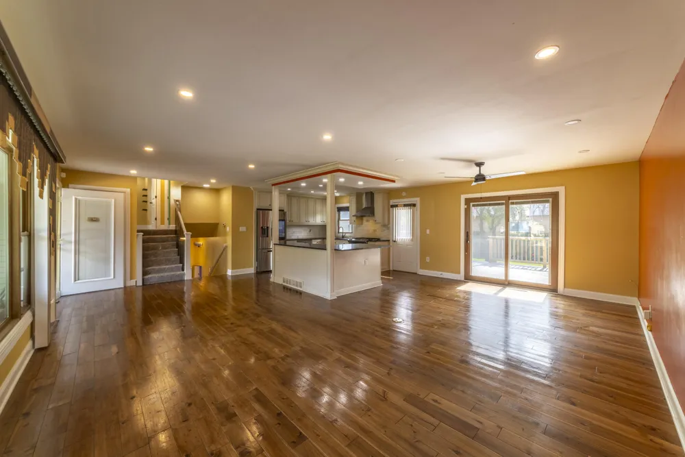 9619 Greenwood Avenue Munster, IN 46321