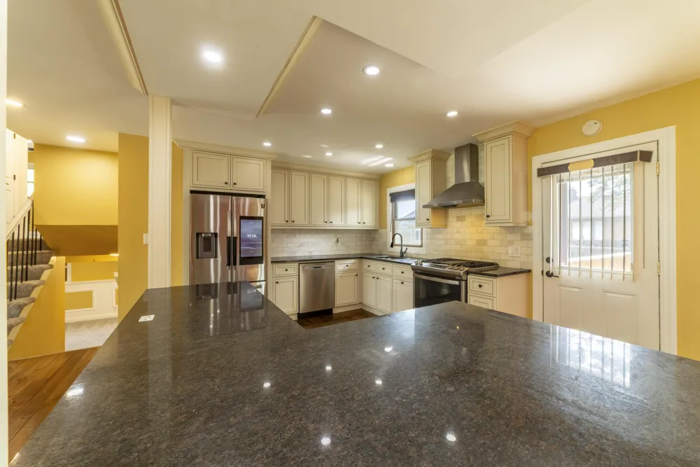 9619 Greenwood Avenue Munster, IN 46321