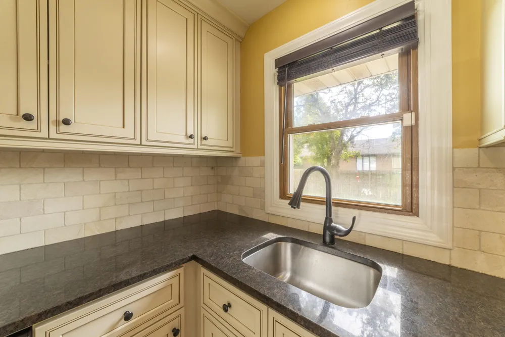 9619 Greenwood Avenue Munster, IN 46321
