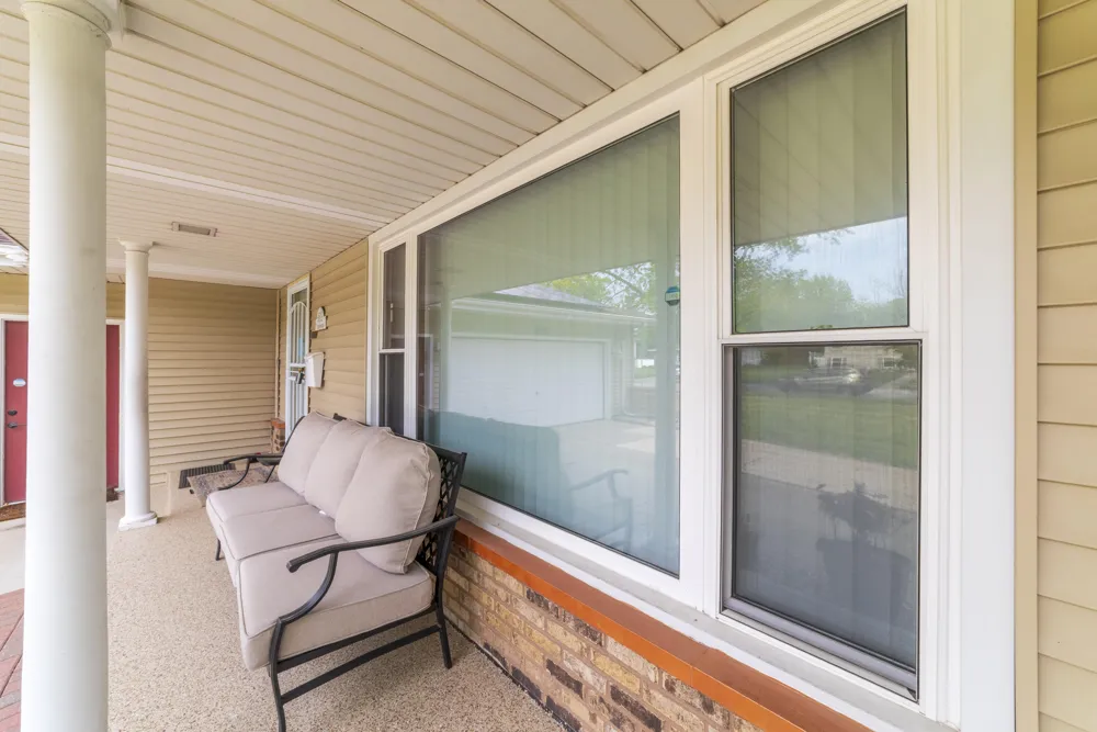 9619 Greenwood Avenue Munster, IN 46321