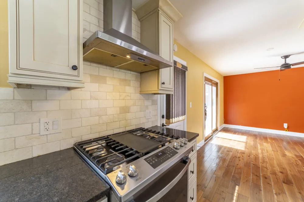 9619 Greenwood Avenue Munster, IN 46321