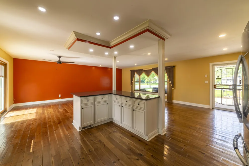 9619 Greenwood Avenue Munster, IN 46321