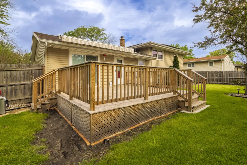 9619 Greenwood Avenue Munster, IN 46321