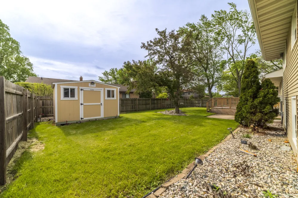 9619 Greenwood Avenue Munster, IN 46321