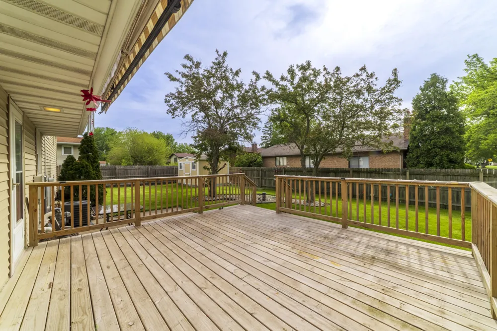 9619 Greenwood Avenue Munster, IN 46321