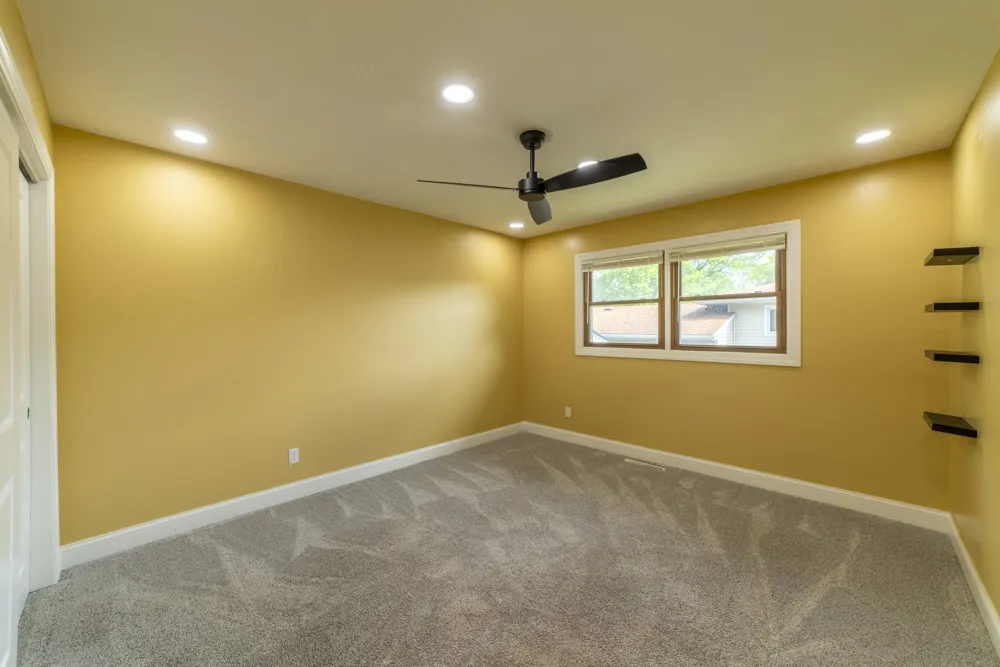 9619 Greenwood Avenue Munster, IN 46321