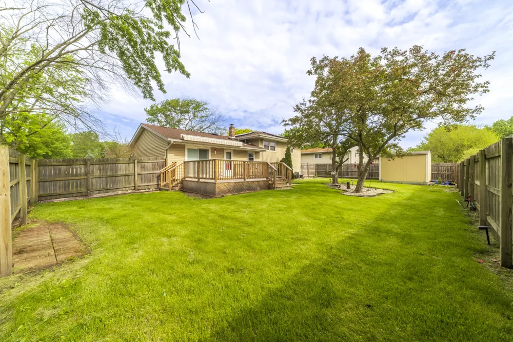 9619 Greenwood Avenue Munster, IN 46321