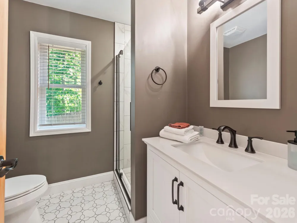 154 Dogwood Drive Weaverville, NC 28787