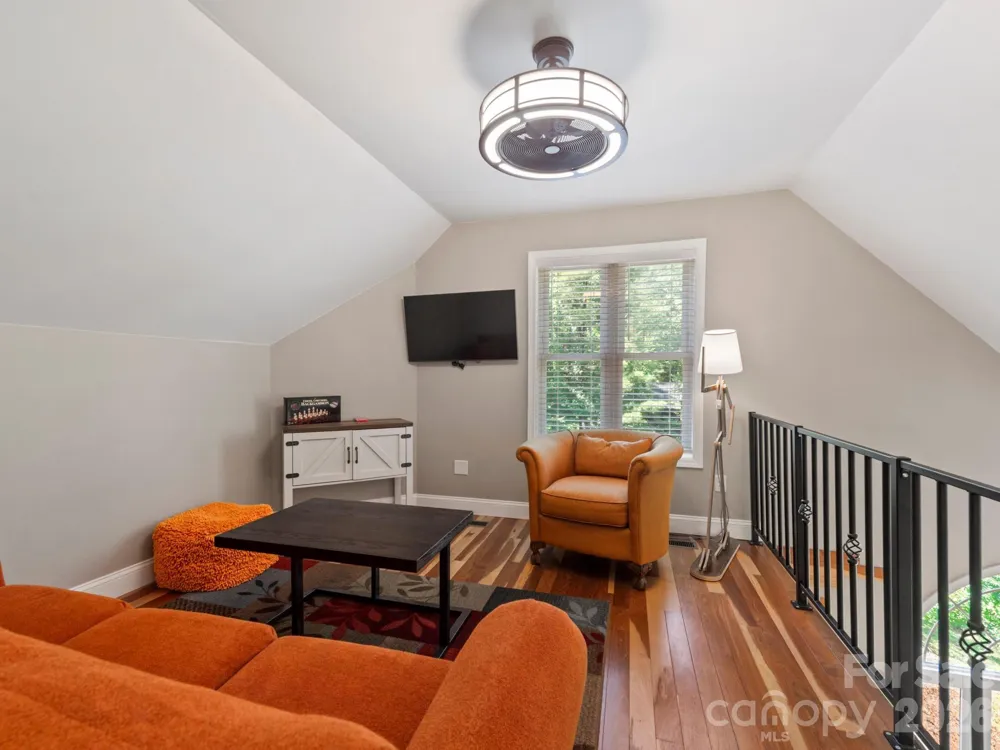 154 Dogwood Drive Weaverville, NC 28787