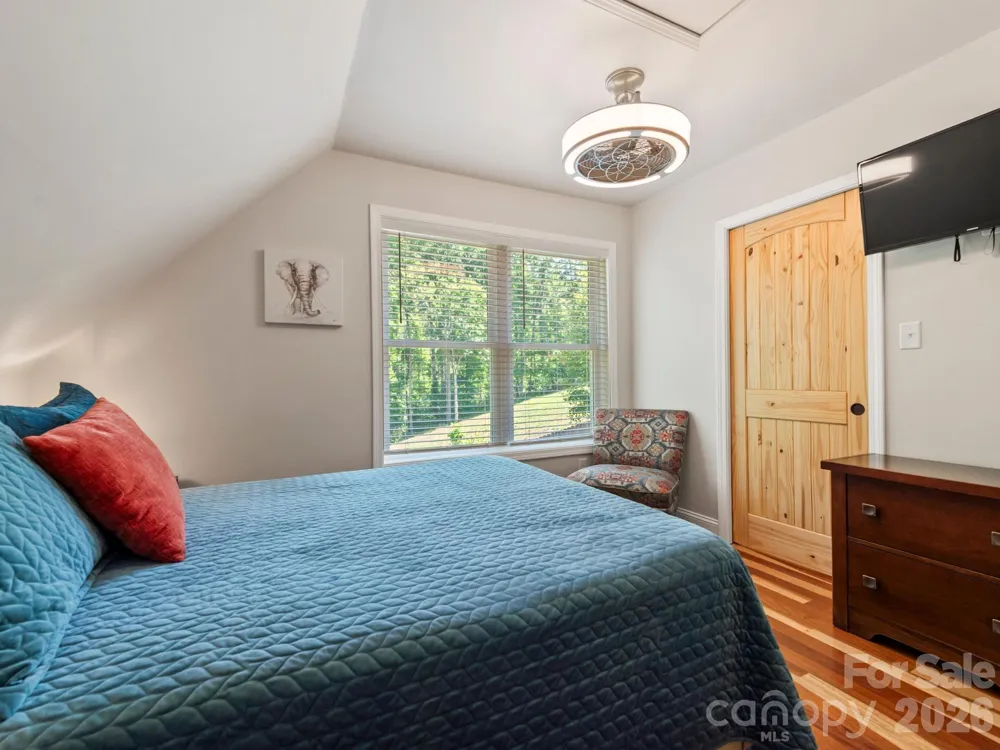 154 Dogwood Drive Weaverville, NC 28787
