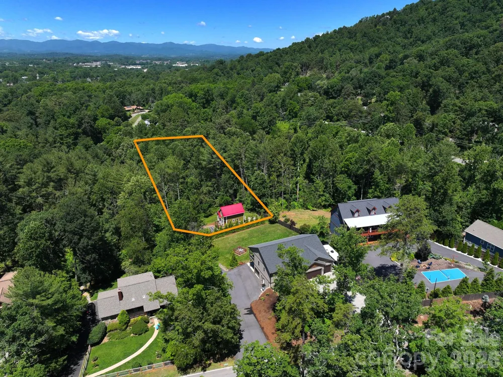 154 Dogwood Drive Weaverville, NC 28787