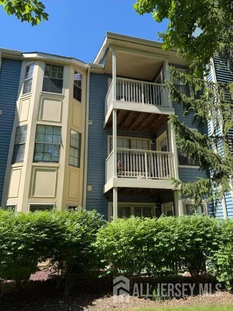 246 Crosspoint Drive