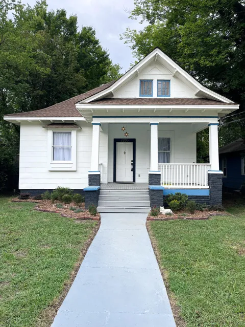 2205 Kirby Avenue