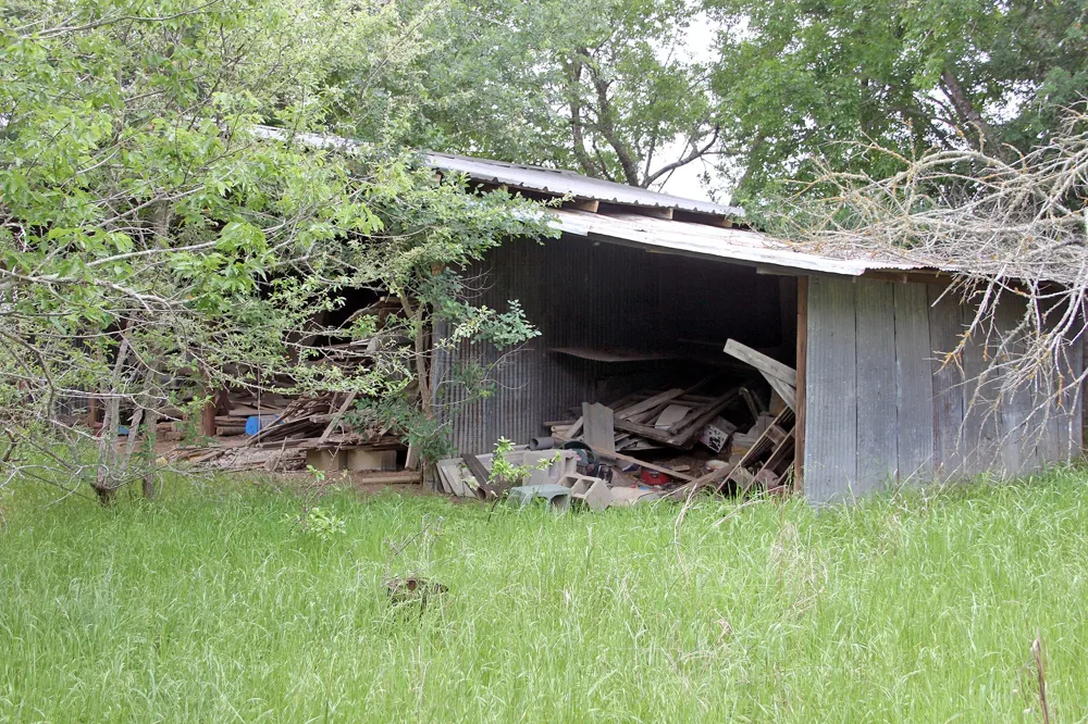 7887 Pettytown Road Red Rock, TX 78662