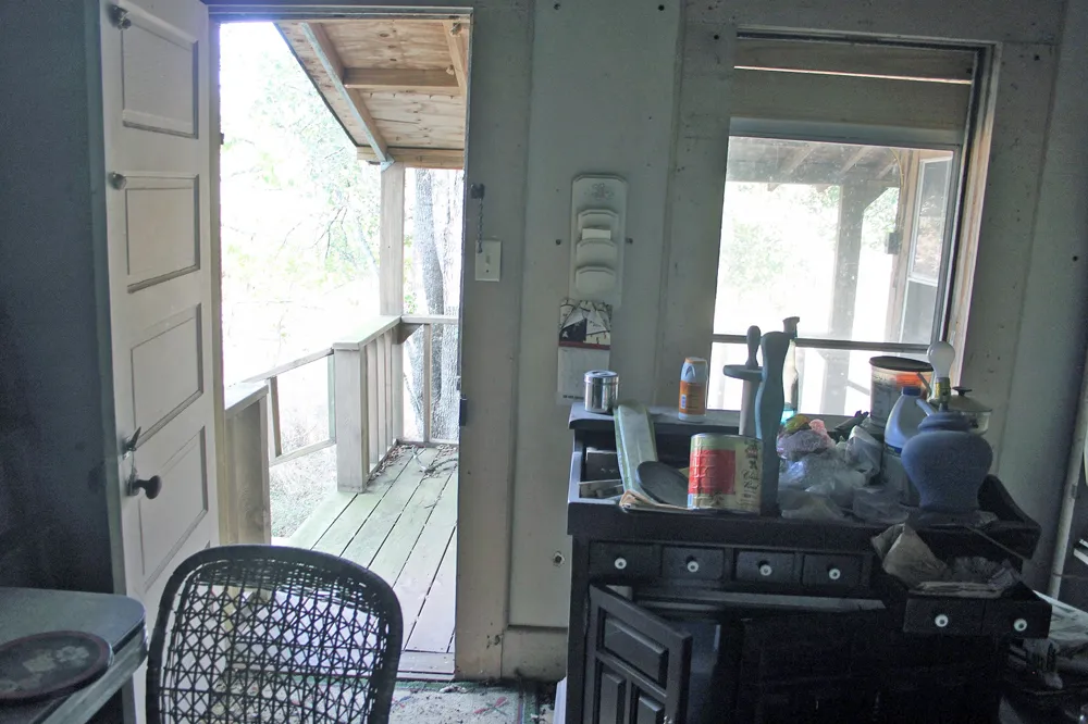 7887 Pettytown Road Red Rock, TX 78662