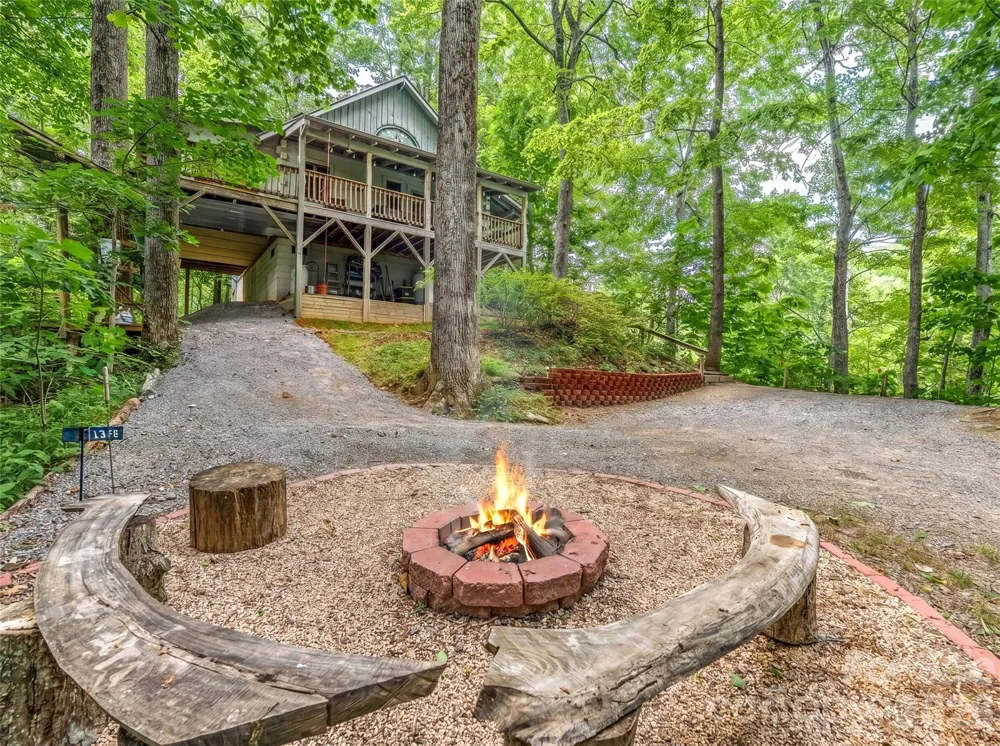 520 Patricia Road Black Mountain, NC 28711