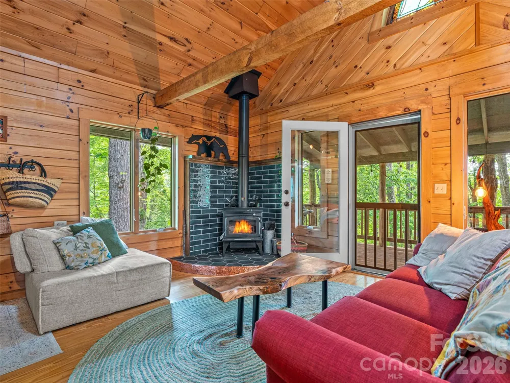 520 Patricia Road Black Mountain, NC 28711