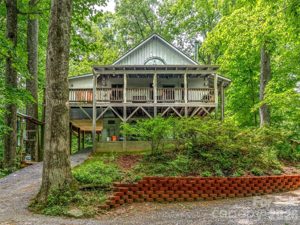 520 Patricia Road Black Mountain, NC 28711