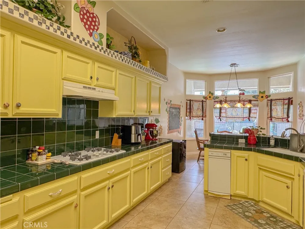 15318 Albert Way Bakersfield, CA 93314