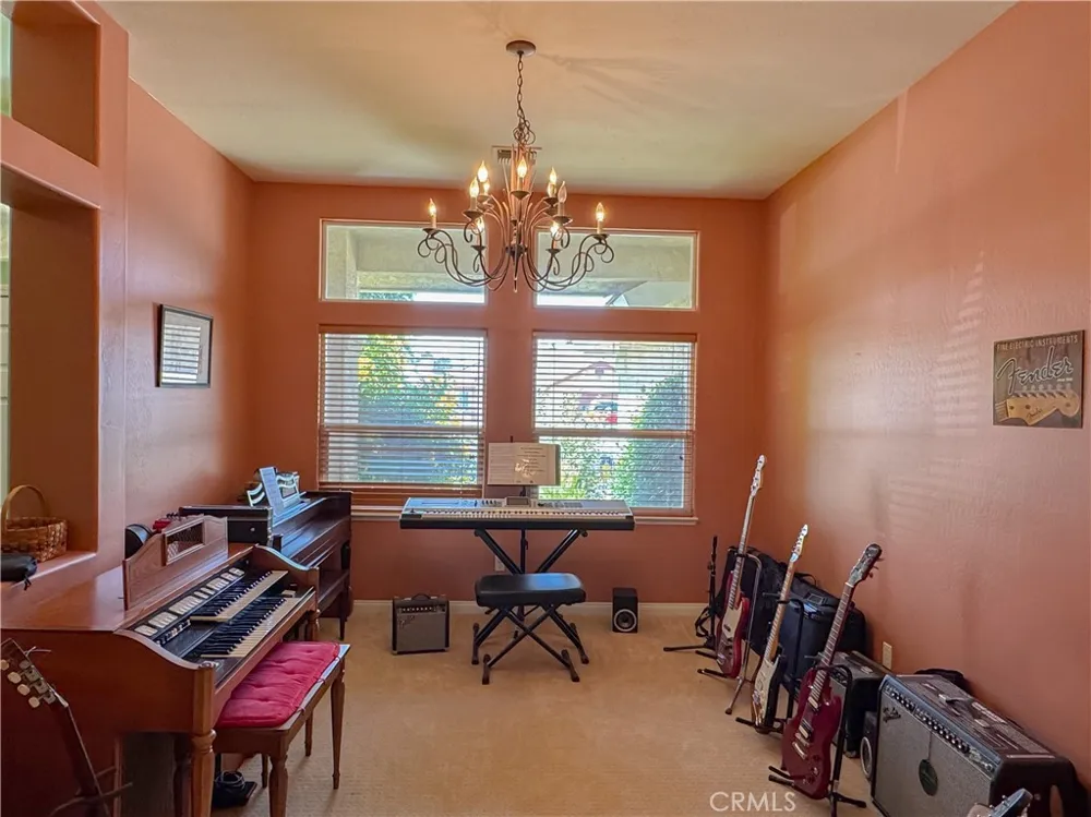 15318 Albert Way Bakersfield, CA 93314