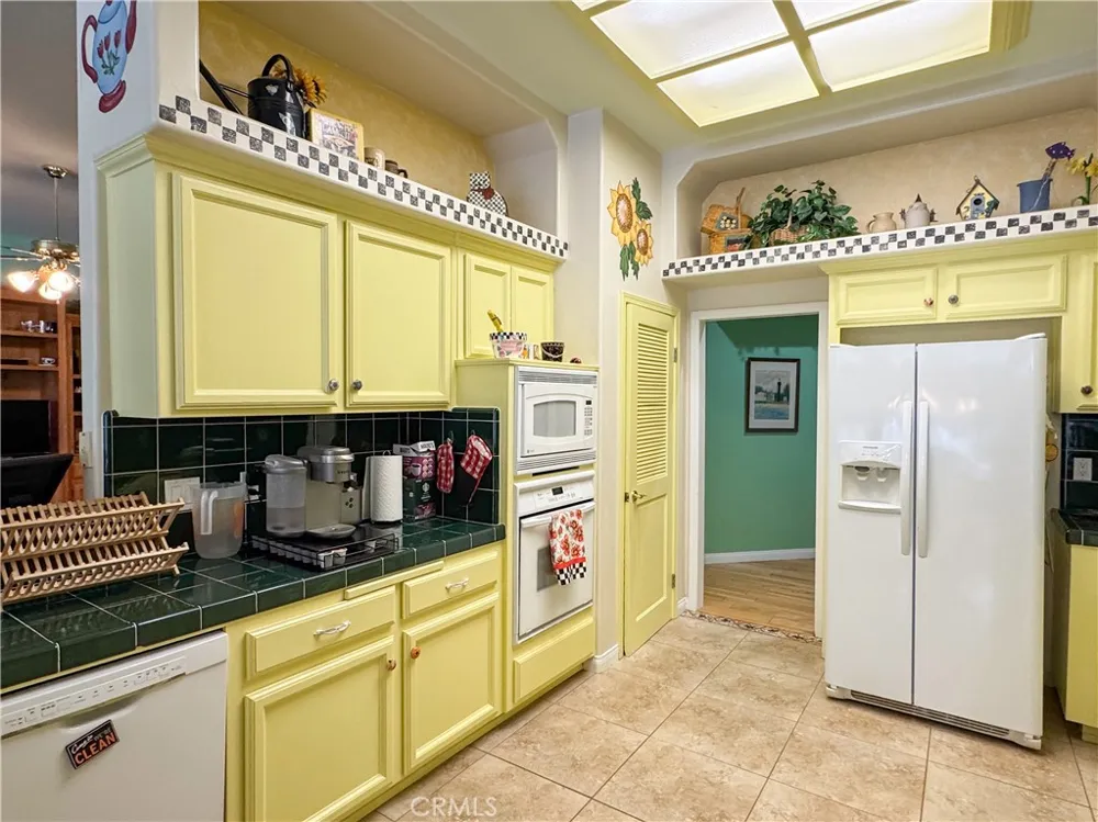15318 Albert Way Bakersfield, CA 93314