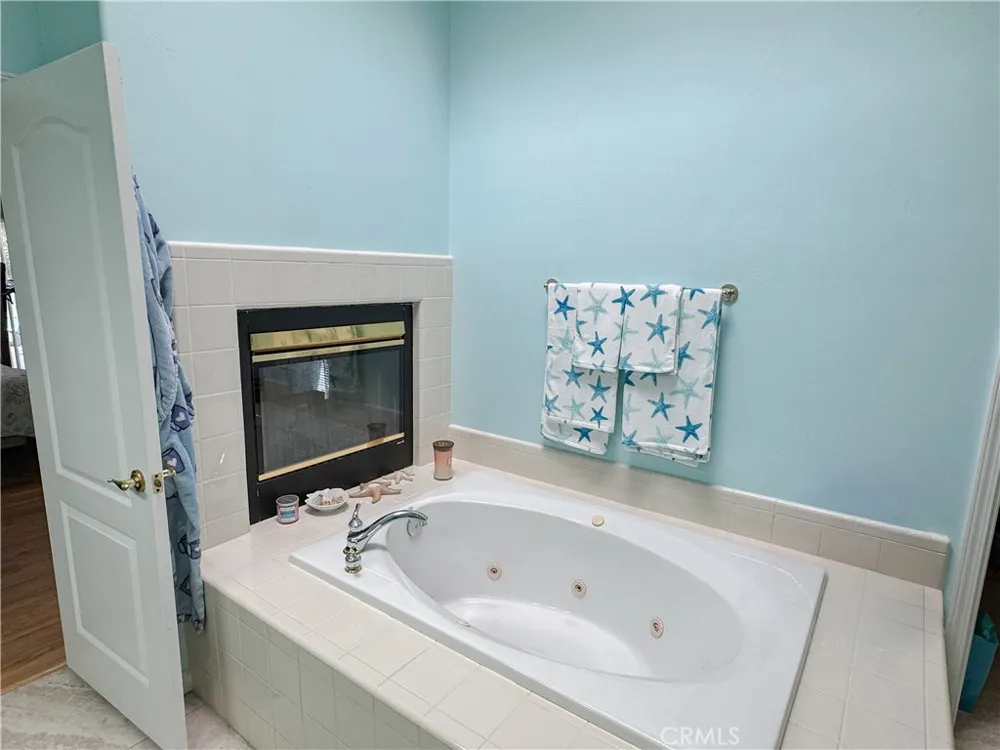 15318 Albert Way Bakersfield, CA 93314