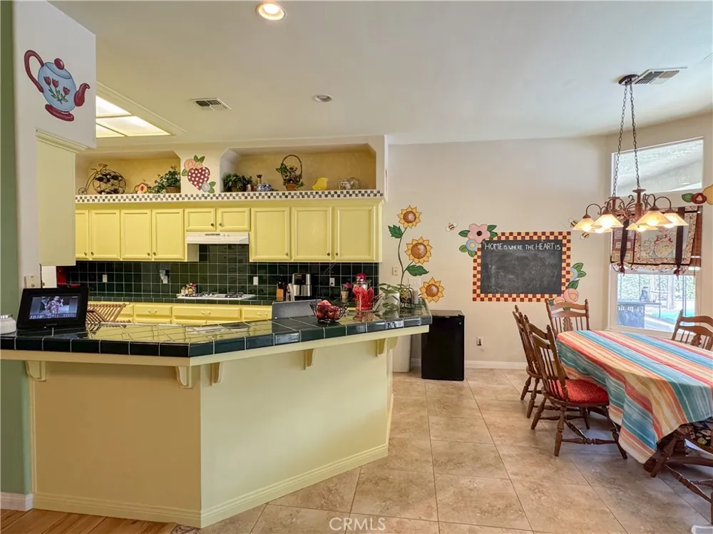 15318 Albert Way Bakersfield, CA 93314
