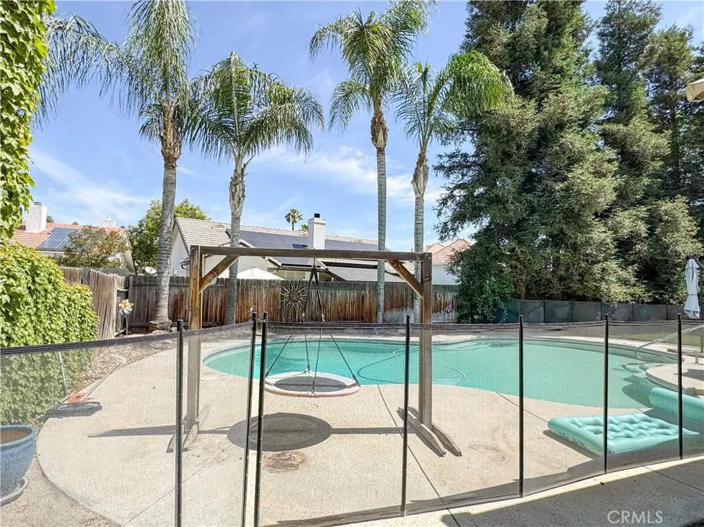15318 Albert Way Bakersfield, CA 93314