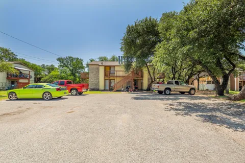 302 Algerita Drive #D