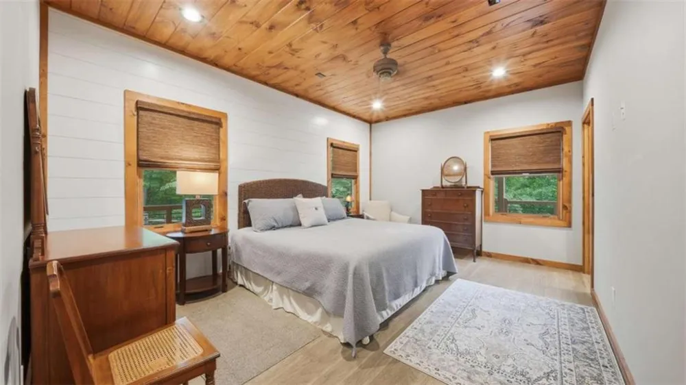101 Toccoa Vista Lane Mineral Bluff, GA 30559
