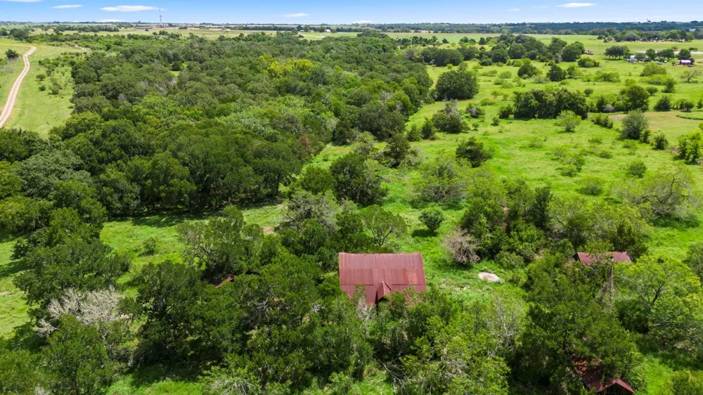 812 W Tobias Road Ellinger, TX 78938