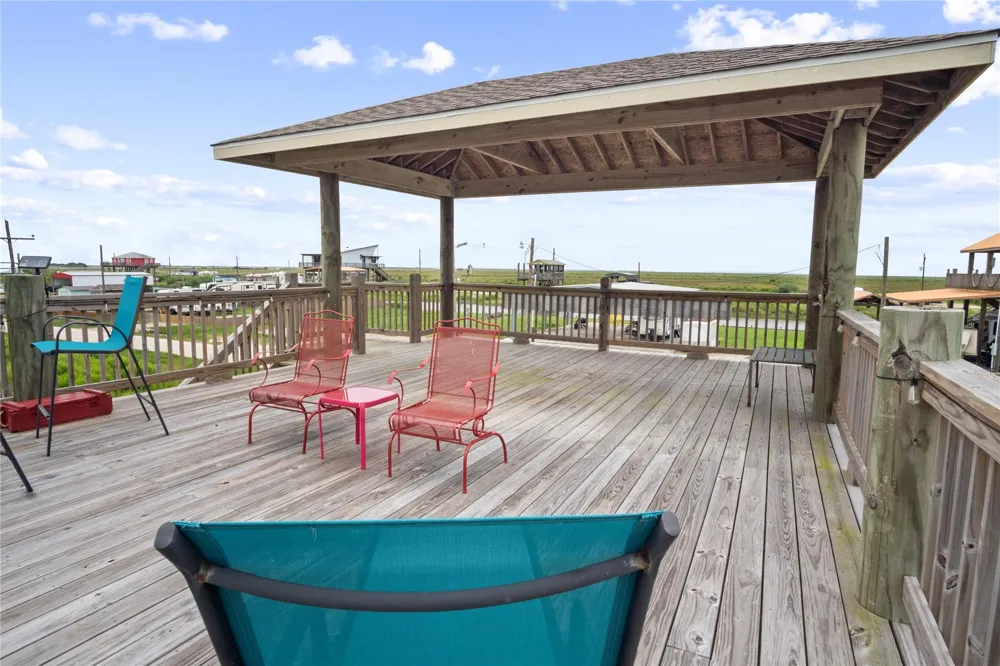 1363 Van Sant Gilchrist, TX 77617
