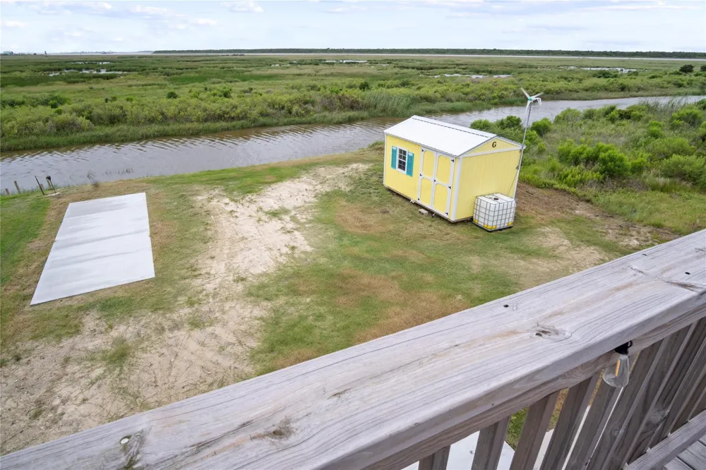 1363 Van Sant Gilchrist, TX 77617