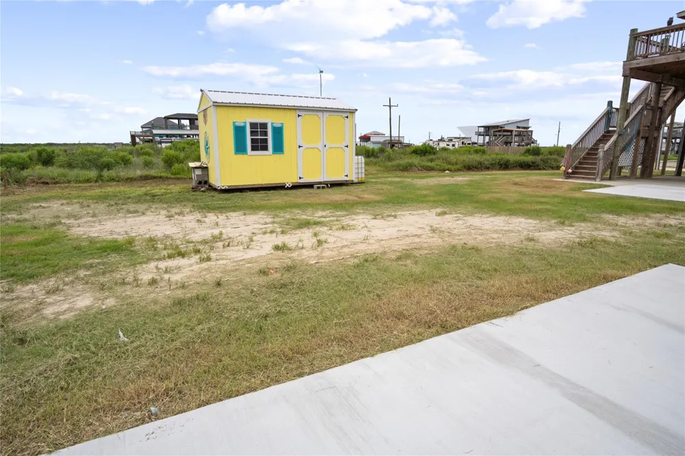 1363 Van Sant Gilchrist, TX 77617