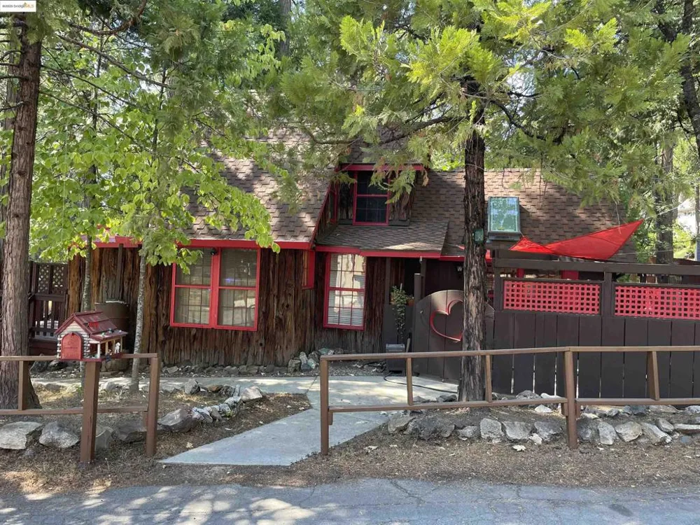 22846 Fuller Rd Twain Harte, CA 95383