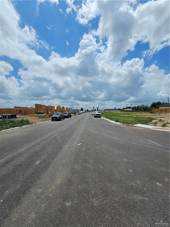 1305 Woodland Drive Pharr, TX 78577