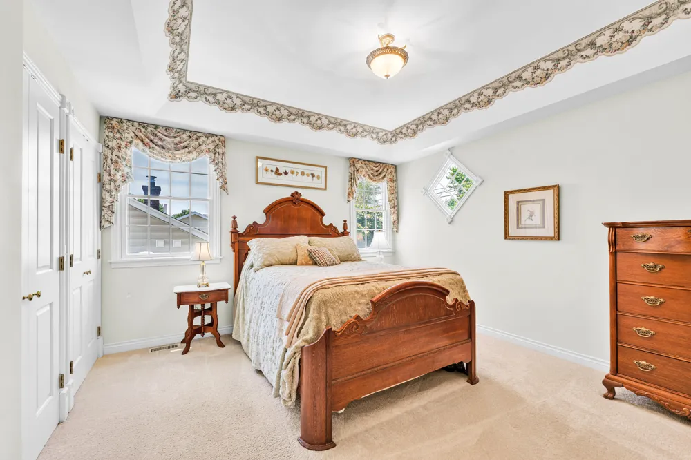 15311 S Barton Lake Drive Vicksburg, MI 49097