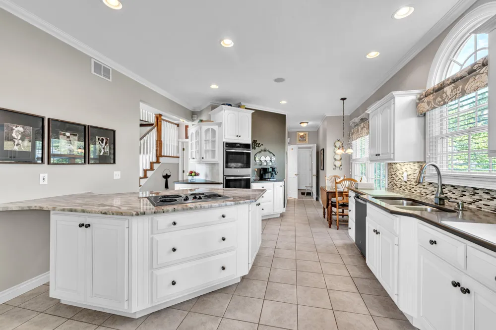 15311 S Barton Lake Drive Vicksburg, MI 49097