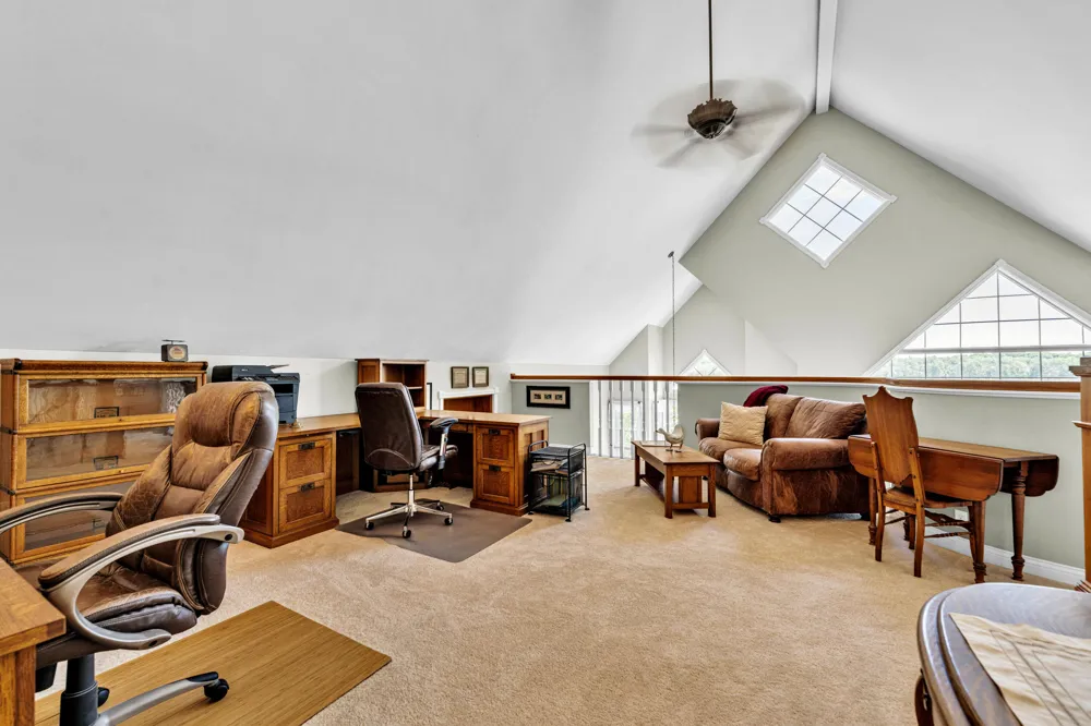 15311 S Barton Lake Drive Vicksburg, MI 49097