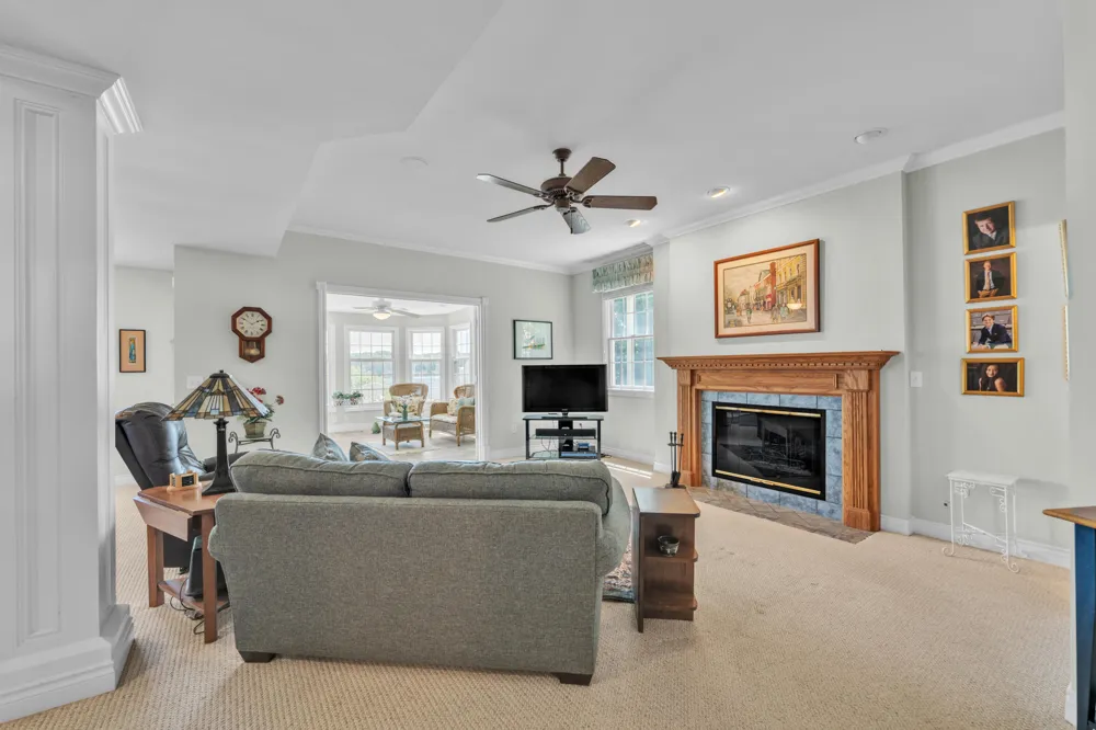 15311 S Barton Lake Drive Vicksburg, MI 49097