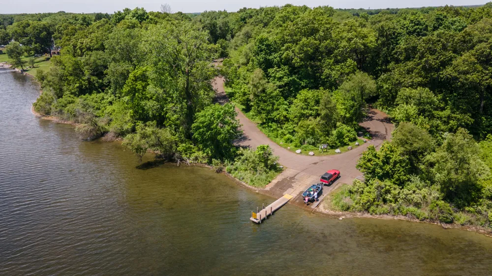 15311 S Barton Lake Drive Vicksburg, MI 49097