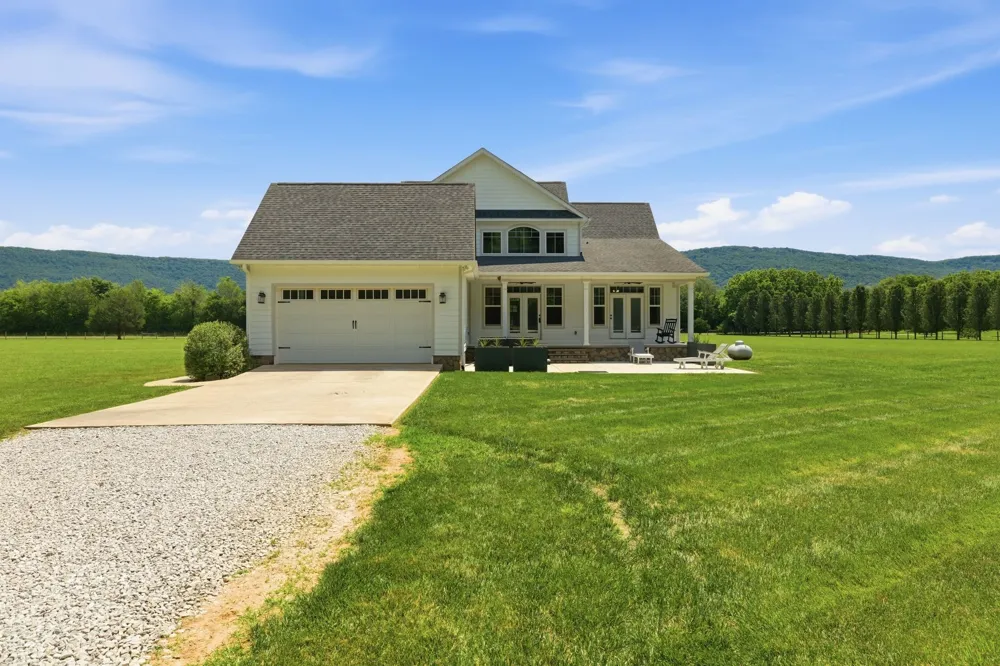 354 Garner Rd Decherd, TN 37324