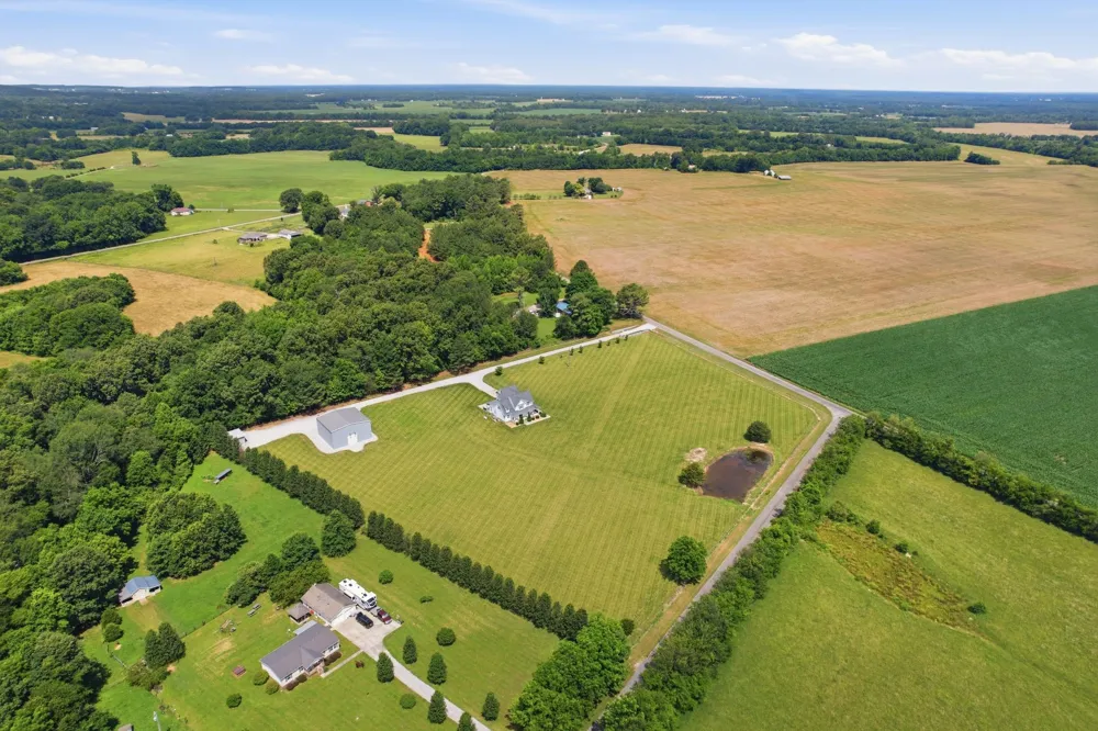 354 Garner Rd Decherd, TN 37324