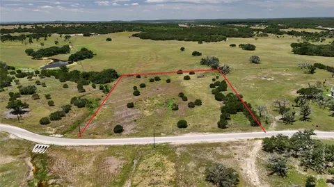 12 Burnet Oaks