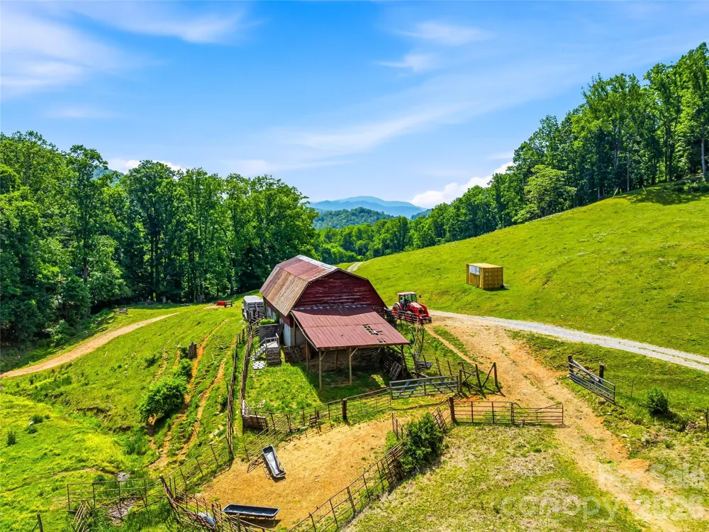 52 Chapel Hill Church Road Asheville, NC 28803