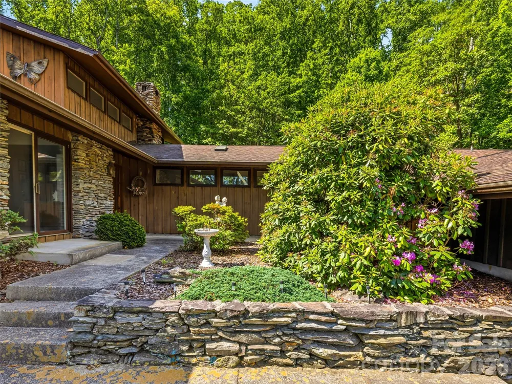 52 Chapel Hill Church Road Asheville, NC 28803