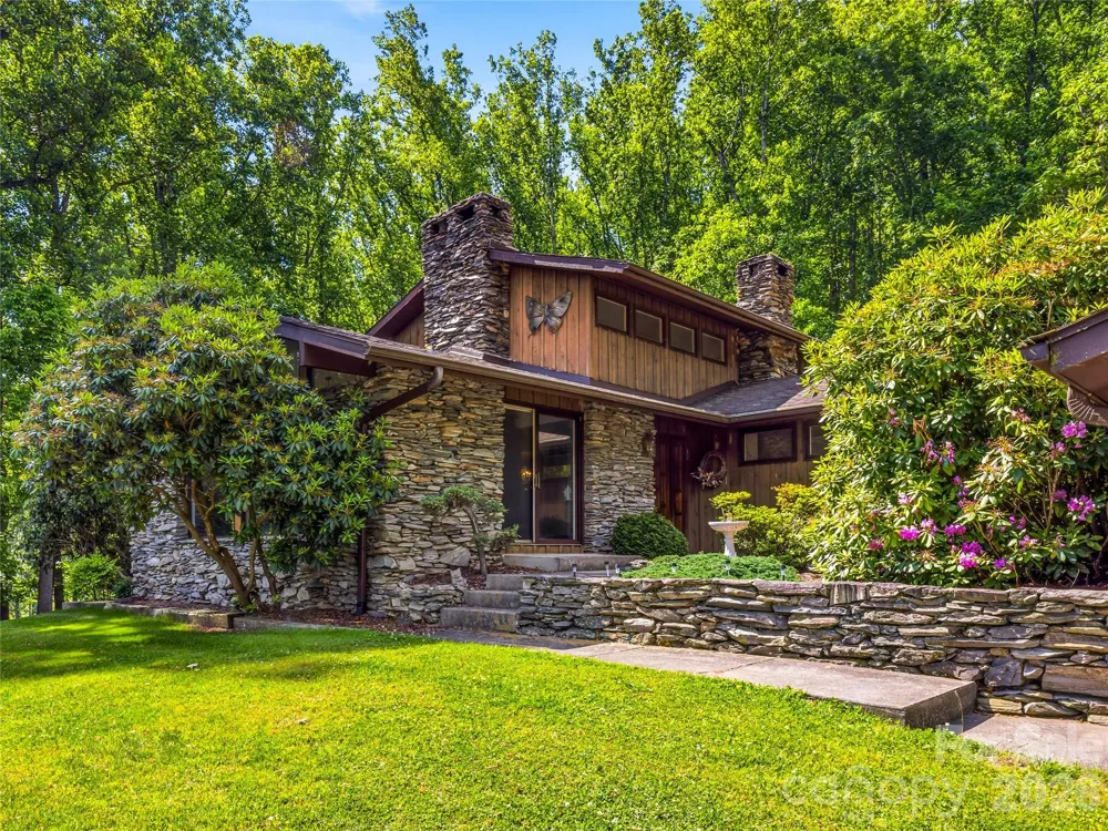 52 Chapel Hill Church Road Asheville, NC 28803
