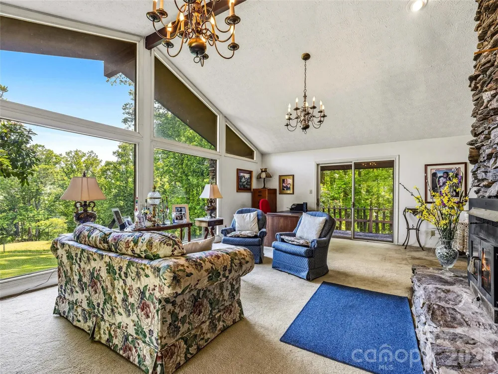 52 Chapel Hill Church Road Asheville, NC 28803