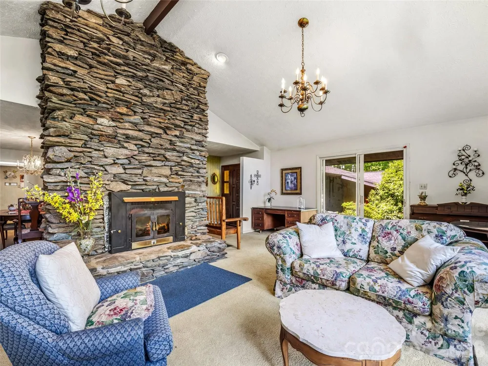 52 Chapel Hill Church Road Asheville, NC 28803