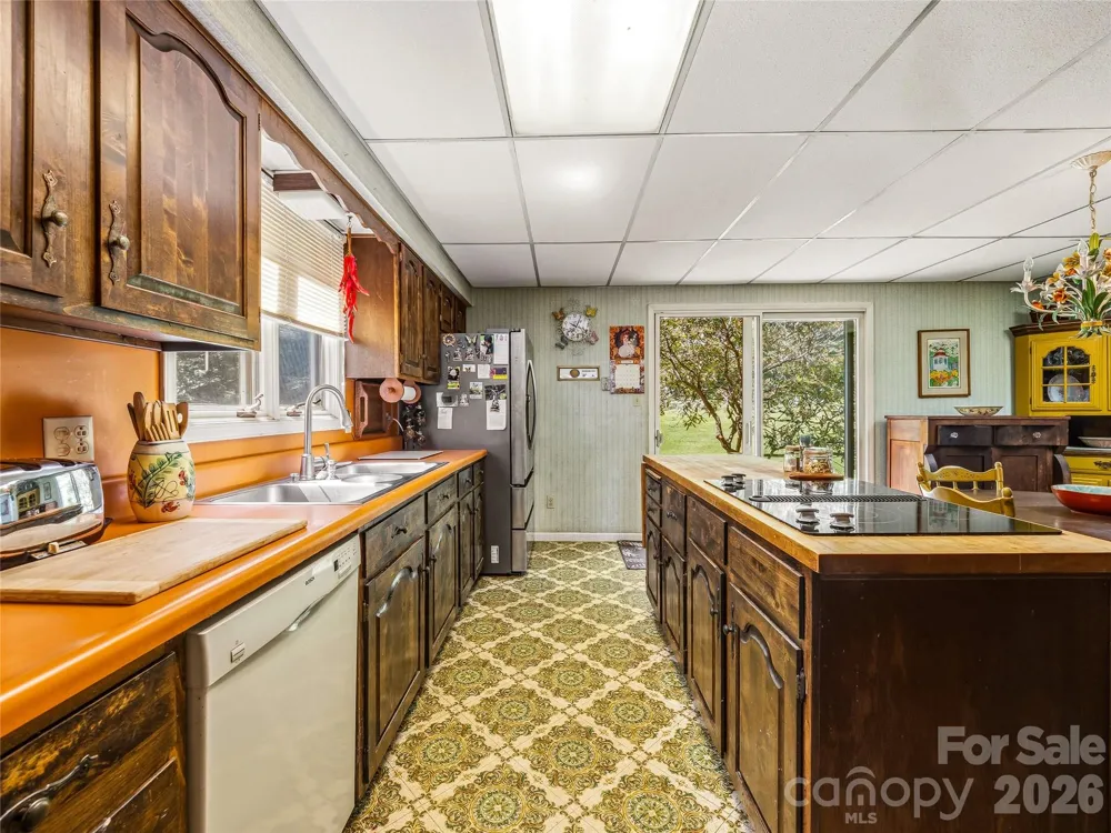 52 Chapel Hill Church Road Asheville, NC 28803